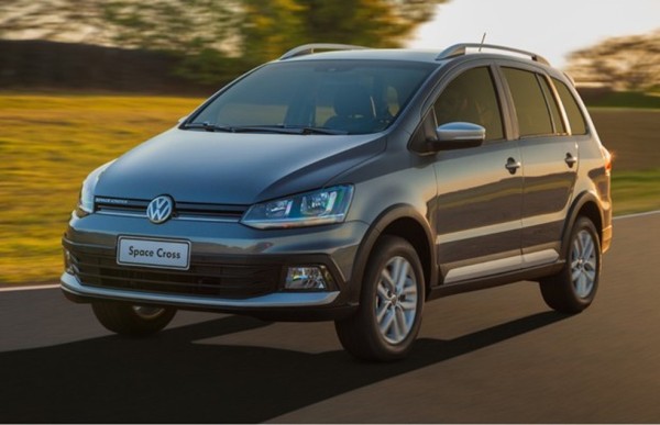 2016 Volkswagen Space Cross – Manual do Proprietário